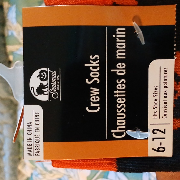 NWT Seasonal Collection Halloween Pumpkin Crew Socks 6-12 - Picture 2 of 5